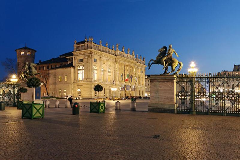 Torino Central-- Rooms And Apartments - Alba Экстерьер фото
